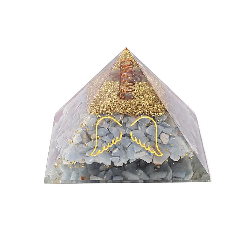 Orgoniet piramide angeliet met engelenvleugels 7 cm