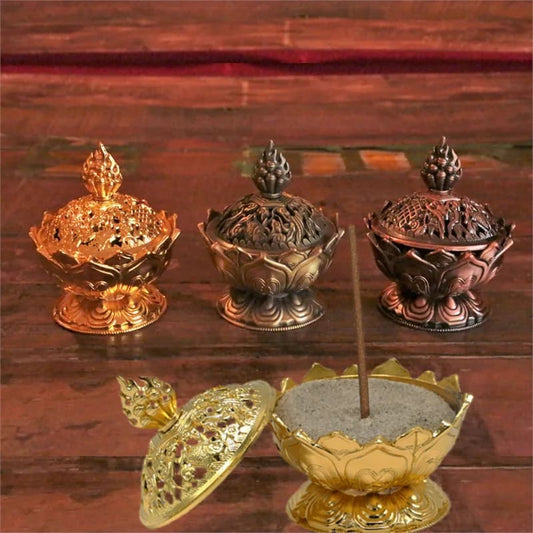 Incense Burner Lotus | Gold-colored with Tibetan Symbols | Amstercharmed