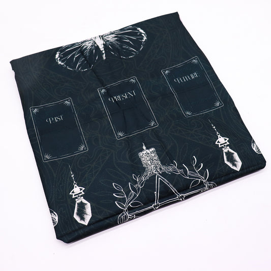 Tarot Reading Cloth Old Witch – Witchcraft Altar Cloth 75x75 cm
