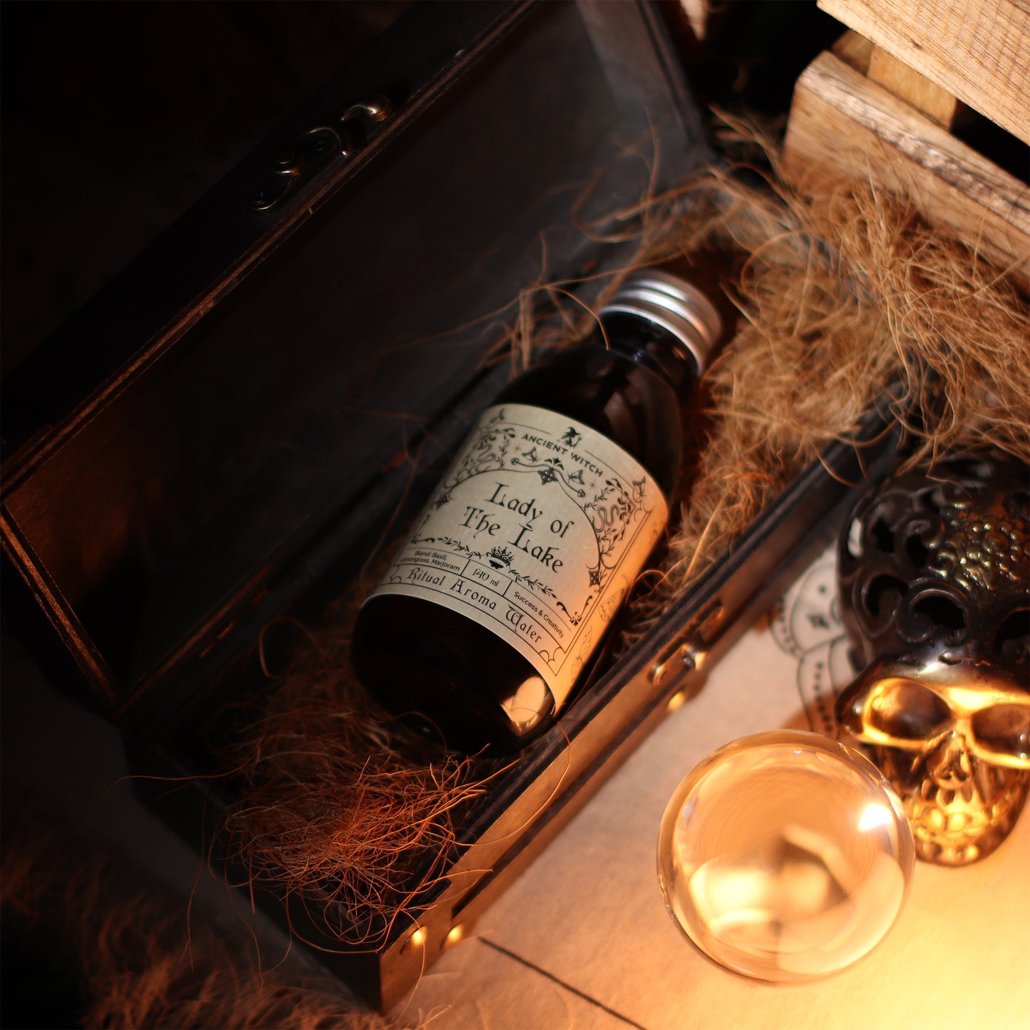 Ancient Witch Lady of the Lake – Ritueel Water voor Succes & Creativiteit