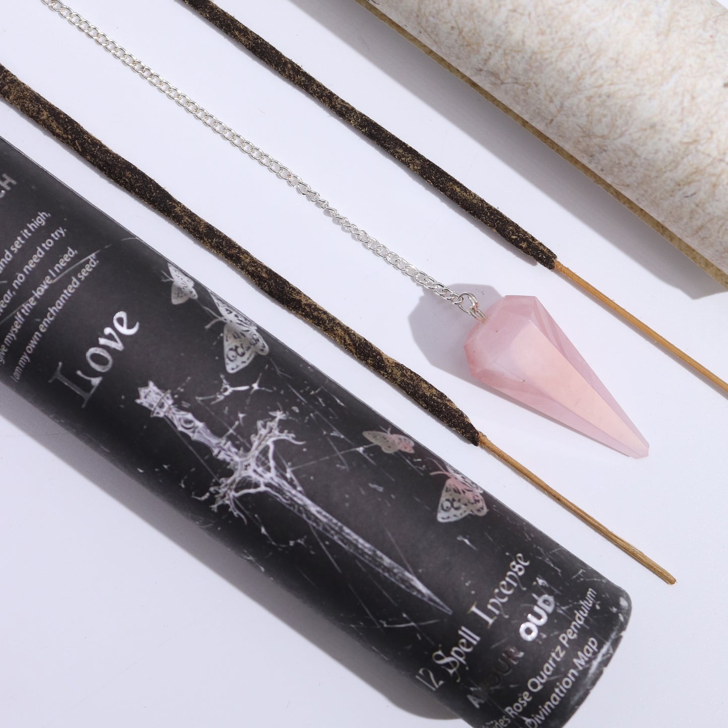 Ancient Witch Spreuk Wierook Liefde | Met Rozenkwarts Pendel | Amstercharmed